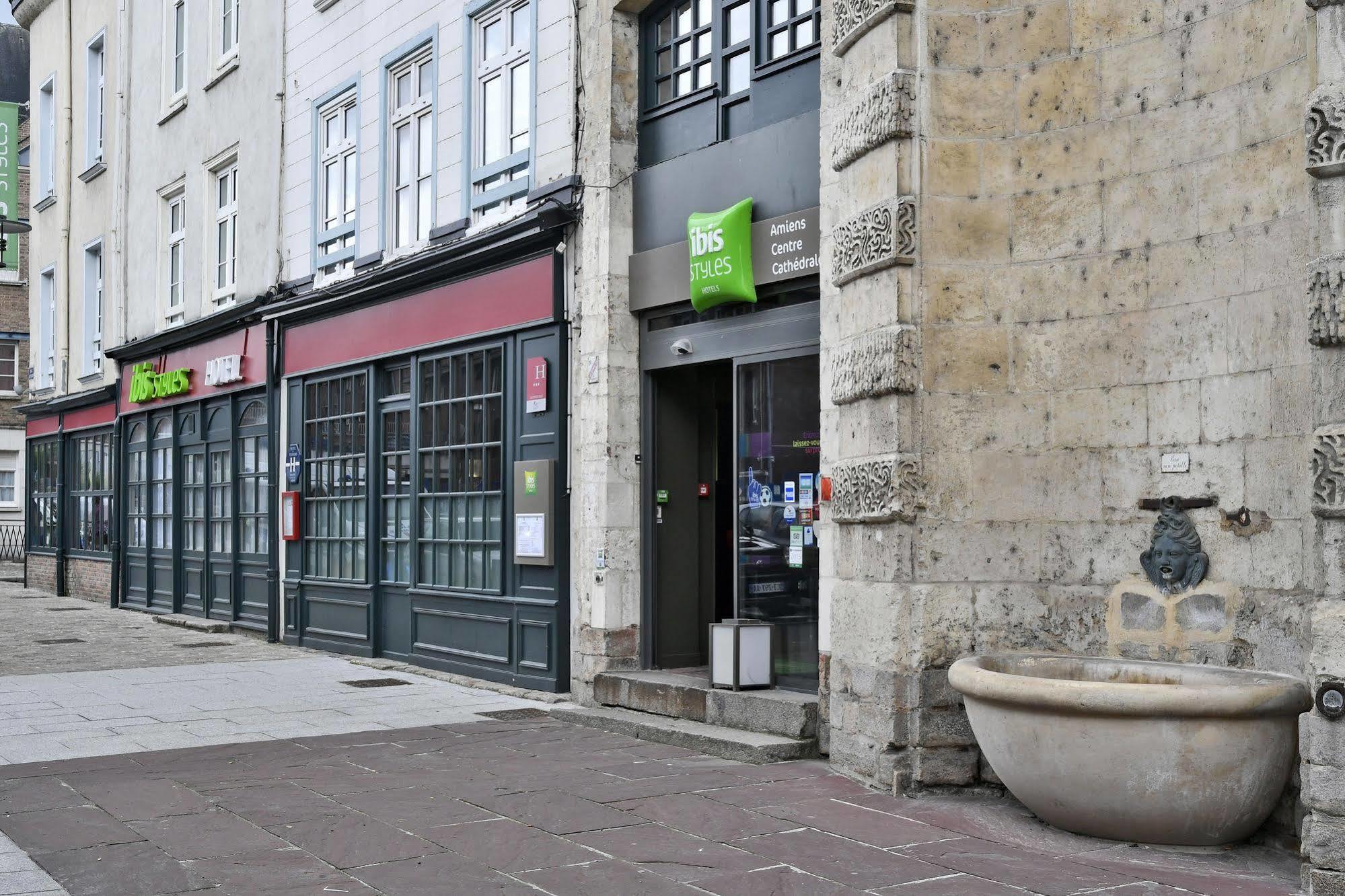 Ibis Styles Cathedrale Hotel 3*